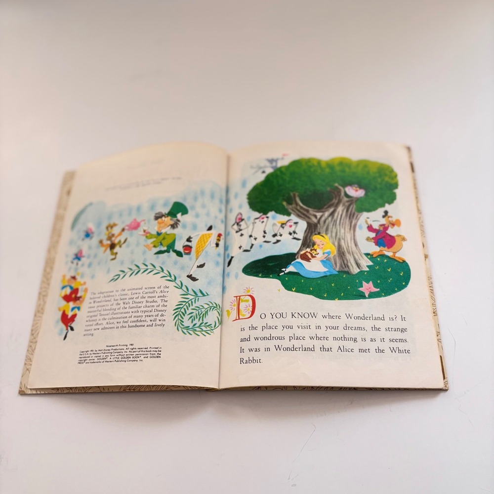 Vintage Walt Disney‎ Alice in Wonderland Meets White Rabbit Little Golden Book - Picture 4 of 7